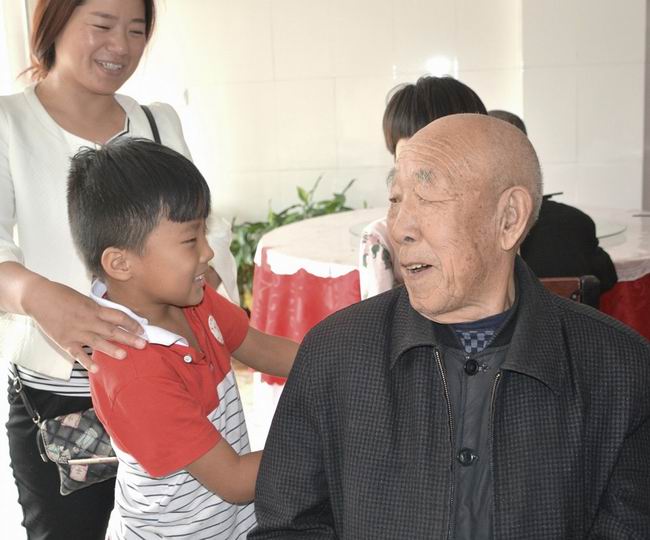 1538210864392495.jpg 232853d553bh83nb56xnmn.jpg